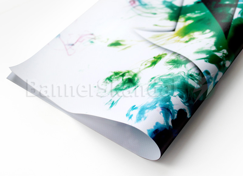 Backlit PVC zur Hinterleuchtung mit Brandschutzzertifizierung (B1) Backlit PVC zur Hinterleuchtung mit Brandschutzzertifizierung (B1)