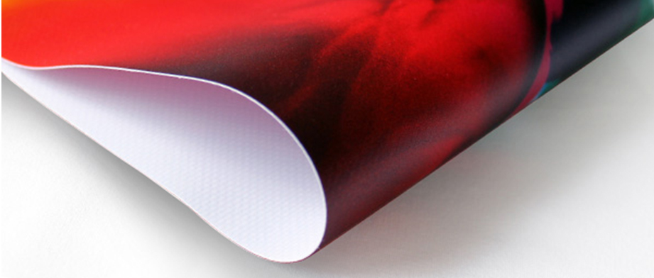 Bannerdruck und Planendruck auf Backlit PVC zur Hinterleuchtung mit Brandschutzzertifizierung (B1) Bannerdruck und Planendruck auf Backlit PVC zur Hinterleuchtung mit Brandschutzzertifizierung (B1)